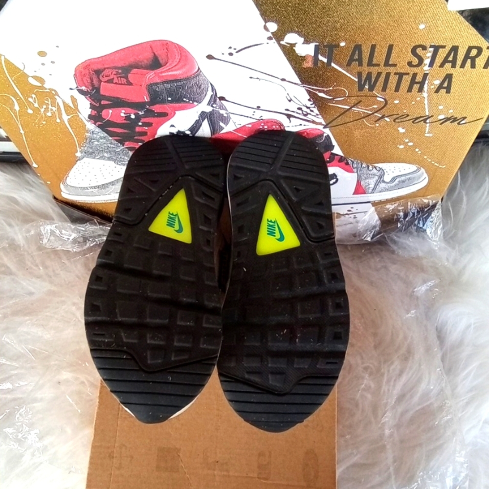 NIKE AIR MAX NAVIGATE 9C GUC - Picture 6 of 6